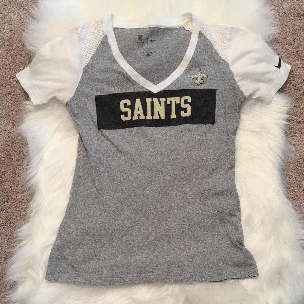 Nike | New Orleans Saints Women's V-Neck Tee